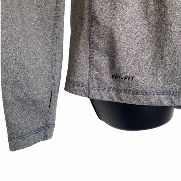 Nike pro turtleneck grey dri-fit women’s size medium - Picture 3 of 4